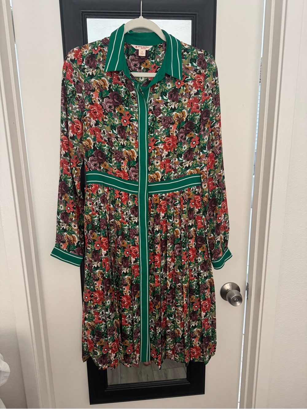 Brooks Brothers Green Floral Pleated Long-Sleeve Shirt Dress - Picture 2 of 6